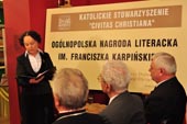 Prof. Stefan Sawicki odebrał Ogólnopolską Nagrodę Literacką im. Franciszka Karpińskiego