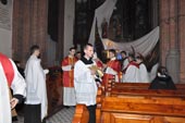 Wielki Piątek 2010 - Liturgia Męki Pańskiej